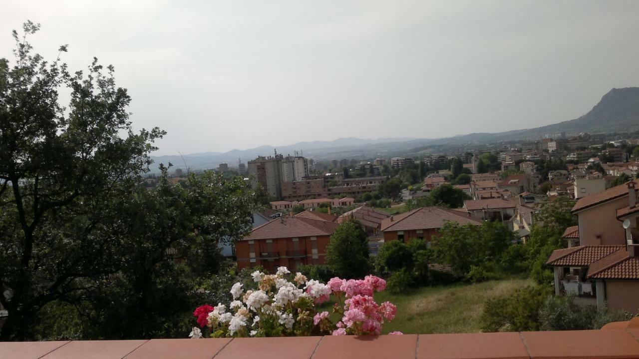 Appartamento Relax Терні Екстер'єр фото